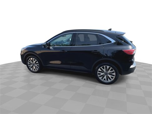 Used 2021 Ford Escape Titanium w/ Class II Trailer Tow Package image 6