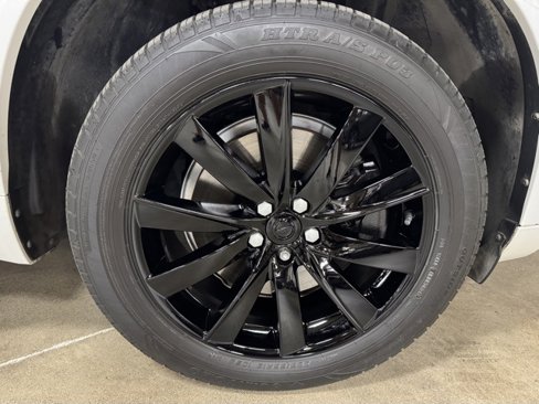 Used 2016 Volvo XC90 T6 Momentum w/ Momentum Plus Package image 37