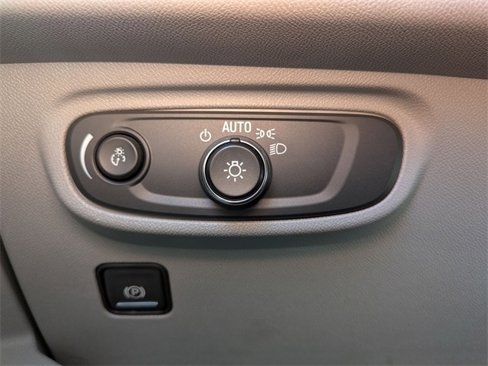 Used 2023 GMC Terrain SLE w/ Driver Convenience Package image 22
