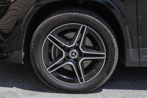 Certified 2025 Mercedes-Benz GLA 250 4MATIC image 11