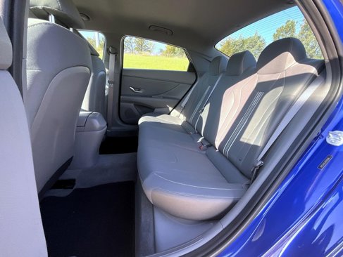 Certified 2023 Hyundai Elantra SEL w/ Convenience Package image 19
