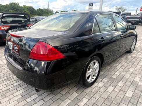 Used 2007 Honda Accord SE image 7