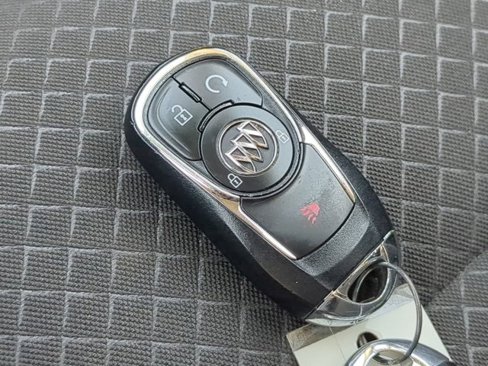 Used 2020 Buick Encore Preferred image 26