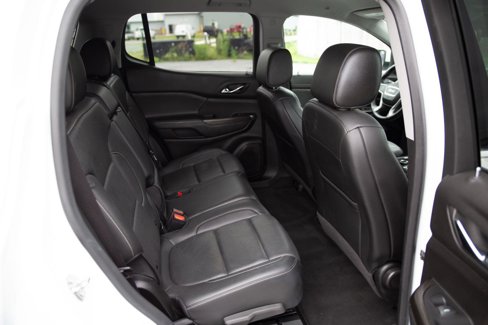 Used 2023 GMC Acadia SLT image 27