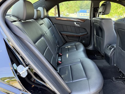 Used 2012 Mercedes-Benz E 350 4MATIC Sedan image 42