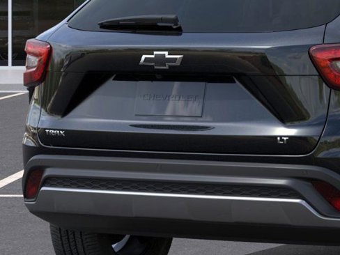 New 2025 Chevrolet Trax LT w/ Driver Confidence Package image 45