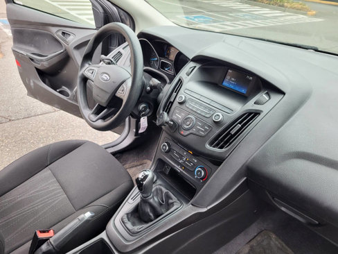Used 2018 Ford Focus S image 18