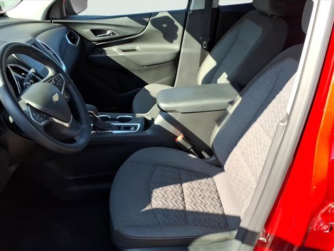 Used 2024 Chevrolet Equinox LT image 9