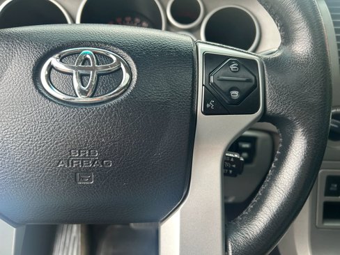 Used 2015 Toyota Sequoia SR5 image 17