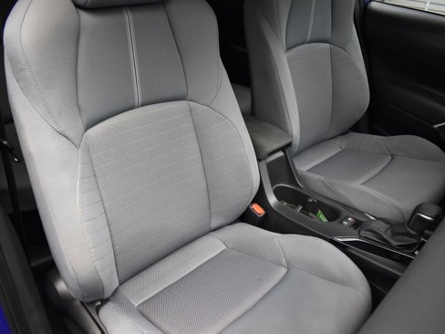 Used 2024 Toyota Corolla Cross SE image 38