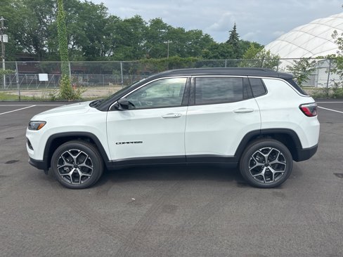 New 2025 Jeep Compass Limited image 2
