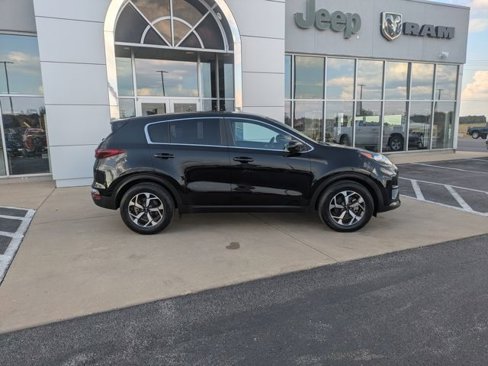 Used 2020 Kia Sportage LX image 7