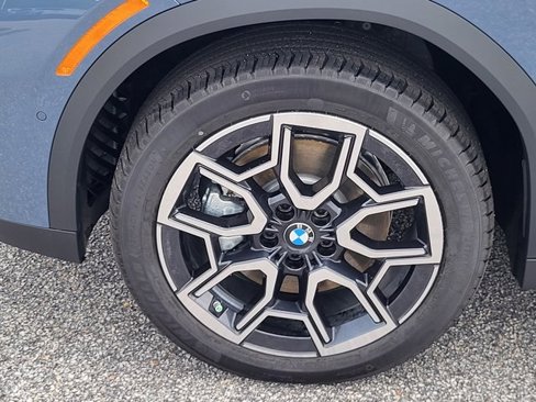 New 2025 BMW X2 xDrive28i w/ Convenience Package image 7