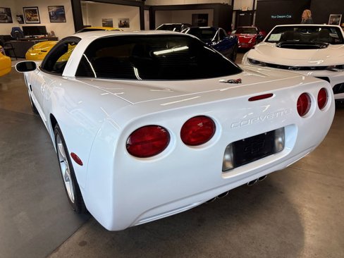 Used 2004 Chevrolet Corvette Coupe w/ Preferred Equipment Group image 6