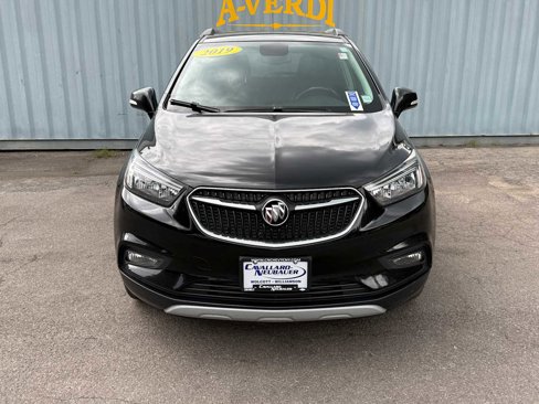 Used 2019 Buick Encore Sport Touring w/ Safety Package image 2