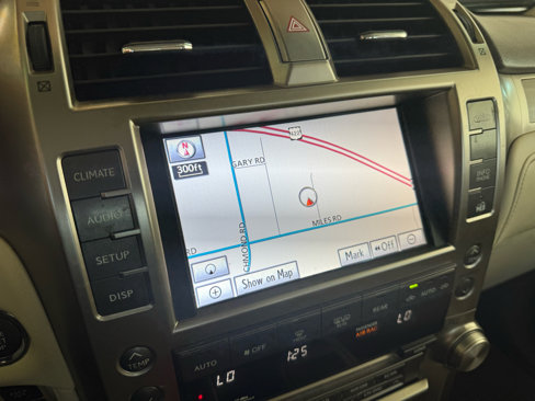 Used 2011 Lexus GX 460 image 17