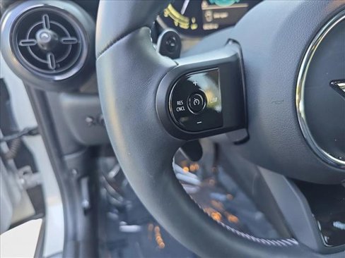 Used 2023 MINI Cooper S image 16