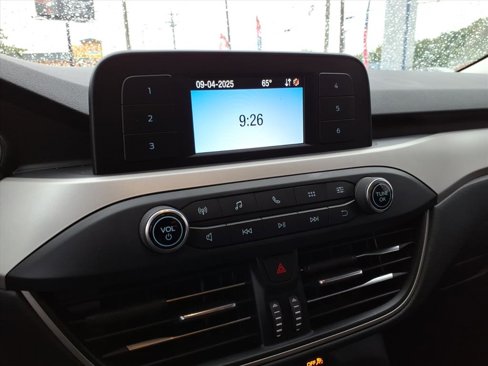 Used 2022 Ford Escape S image 22