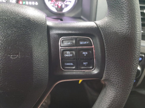 Used 2020 RAM 1500 Classic SLT image 30