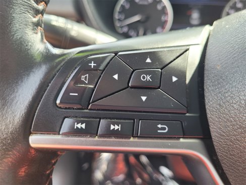 Used 2023 Nissan Sentra SR w/ SR Premium Package image 25