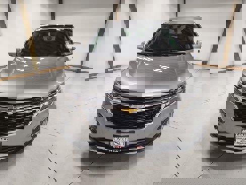 Used 2024 Chevrolet Equinox LT image 3