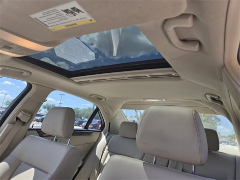 Used 2016 Mercedes-Benz E 350 Sedan image 19