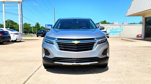 Used 2023 Chevrolet Equinox LT w/ Driver Convenience Package image 2