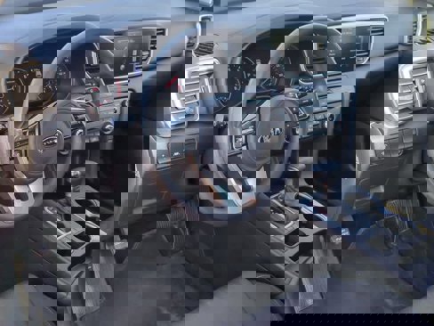Used 2021 Kia Sportage LX image 2