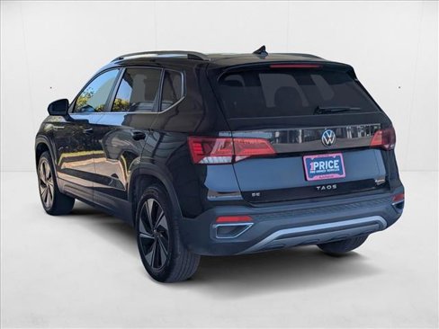 Used 2024 Volkswagen Taos SE image 6