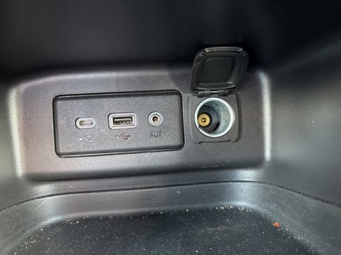Used 2024 Chevrolet Equinox LT image 12