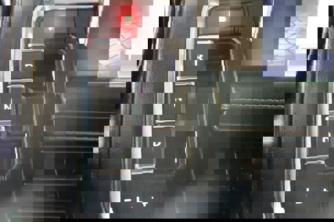 Used 2022 GMC Yukon SLE image 48