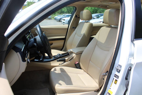 Used 2011 BMW 328i xDrive Sedan image 24