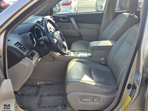 Used 2008 Toyota Highlander Sport image 9