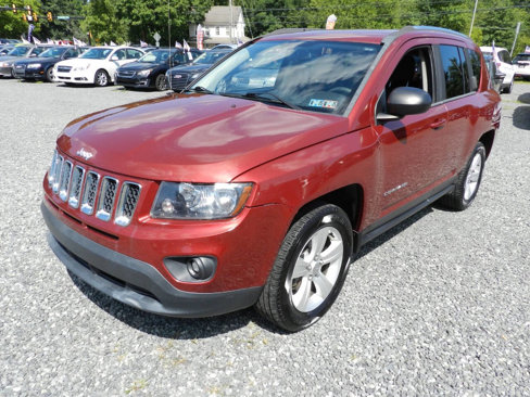 Used 2014 Jeep Compass Sport image 2