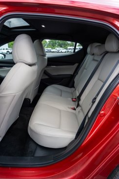 Used 2024 MAZDA MAZDA3 s image 11