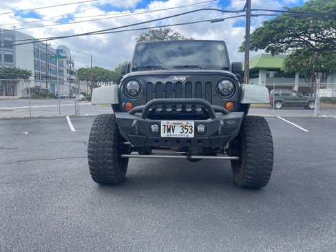 Used 2012 Jeep Wrangler Unlimited Rubicon w/ Connectivity Group image 7