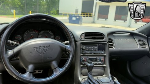 Used 2002 Chevrolet Corvette Coupe w/ Preferred Equipment Group2 image 15