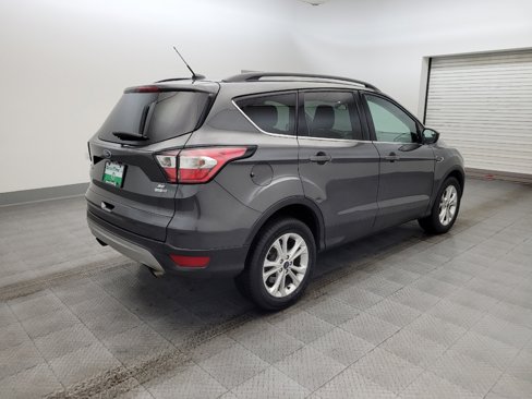 Used 2018 Ford Escape SE image 9