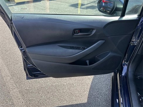 Used 2022 Toyota Corolla LE image 13