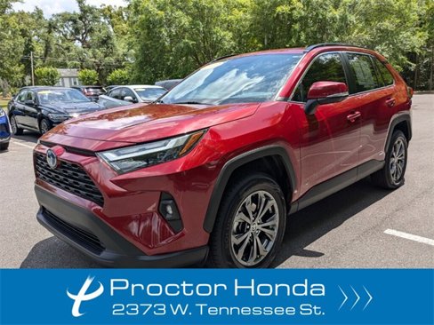 Used 2022 Toyota RAV4 XLE Premium image 6