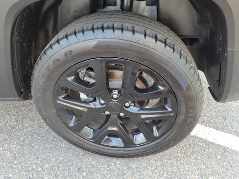 Used 2023 Jeep Renegade Altitude image 9