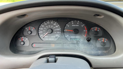 Used 1999 Ford Mustang Convertible image 35