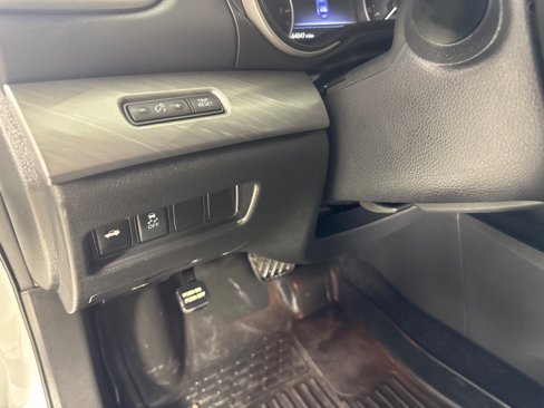 Used 2018 Nissan Maxima 3.5 SV image 16