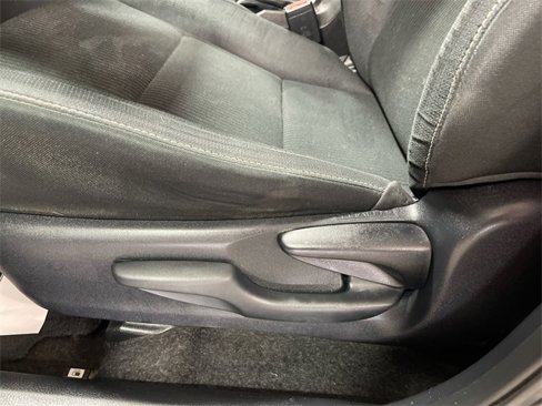 Used 2013 Toyota RAV4 XLE image 12