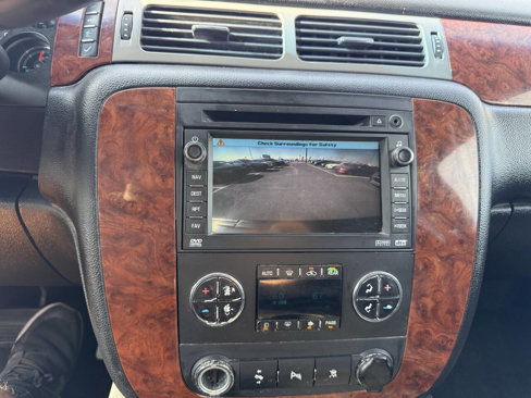 Used 2009 Chevrolet Suburban 2500 LT image 19