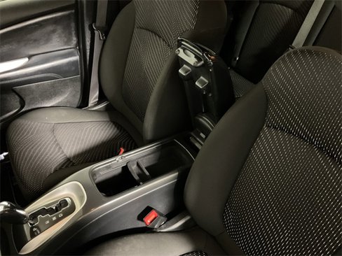 Used 2020 Dodge Journey SE w/ SE Popular Equipment Group image 27