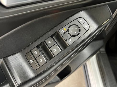 Used 2024 Nissan Rogue SV image 12