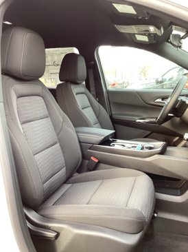 New 2025 Chevrolet Equinox LT image 18