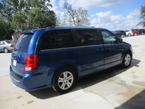 Used 2011 Dodge Grand Caravan Crew w/ Entertainment Group 1 image 15