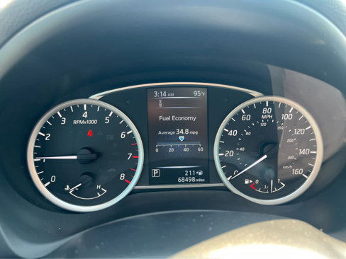 Used 2018 Nissan Sentra S w/ S Midnight Style Package image 8